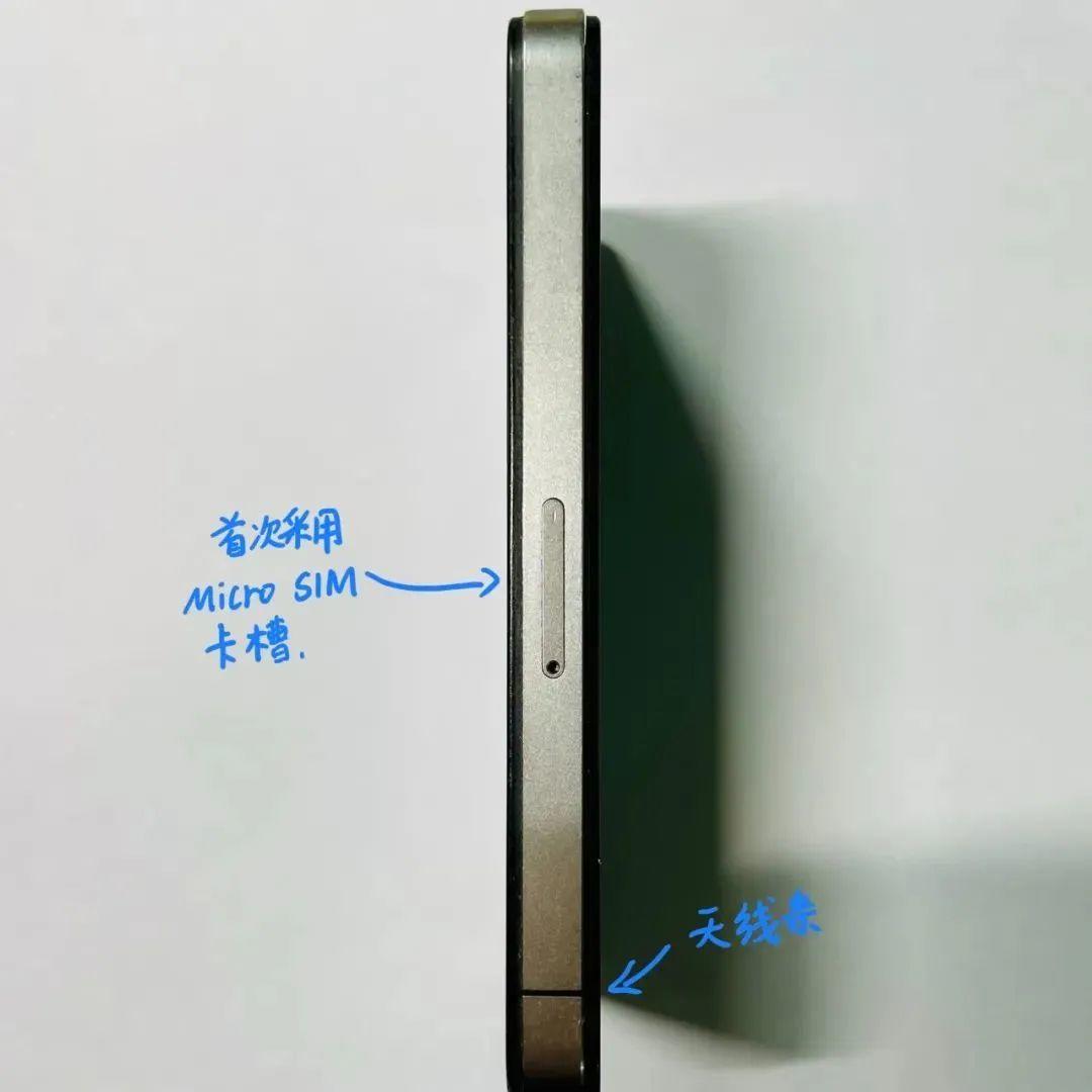 假装现在是 2010 年： iPhone 问世以来最大的更新，iPhone 4 来了